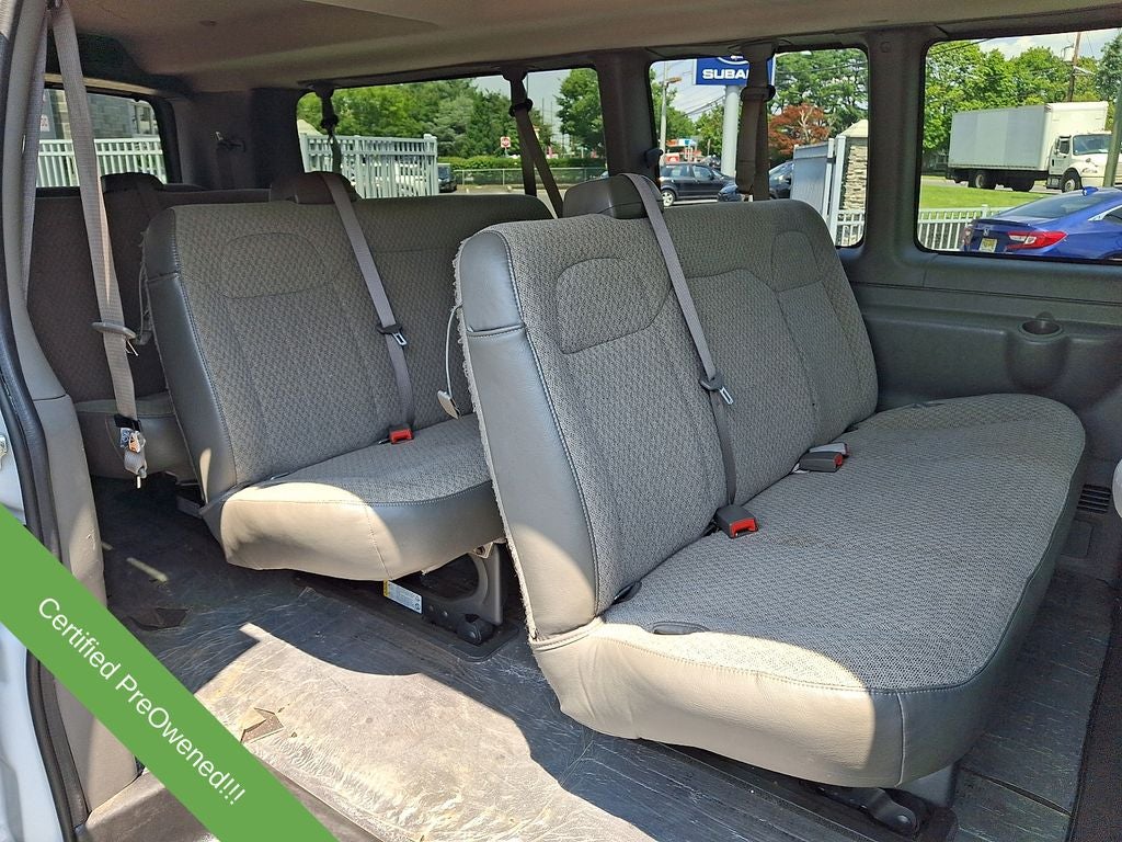 2025 Chevrolet Express 3500 LT Passenger