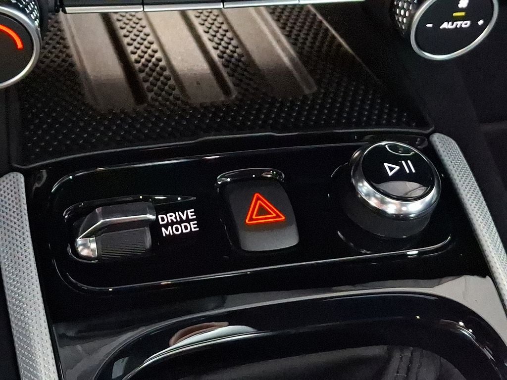 2026 Lotus Emira V6 SE