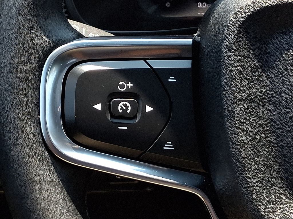 2022 Volvo XC40 Recharge Pure Electric P8 Ultimate