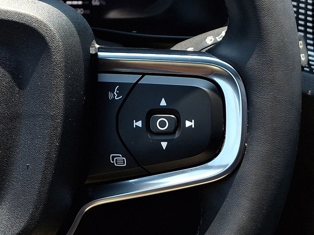 2022 Volvo XC40 Recharge Pure Electric P8 Ultimate