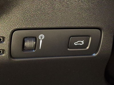 2022 Volvo XC40 Recharge Pure Electric P8 Ultimate