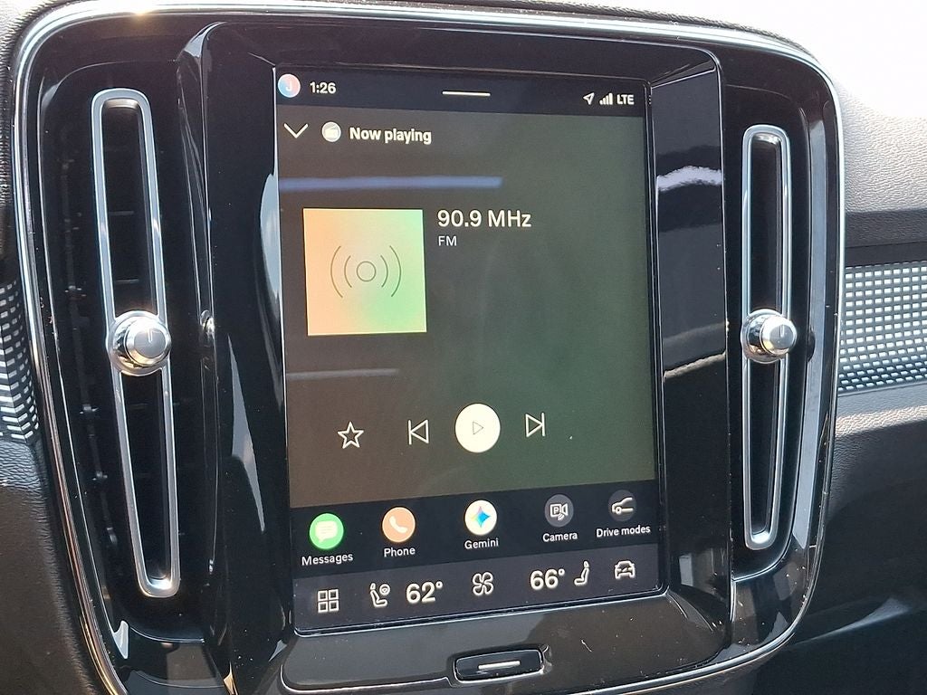2022 Volvo XC40 Recharge Pure Electric P8 Ultimate