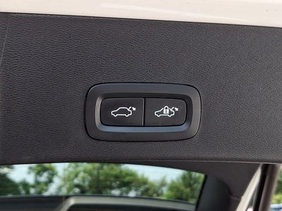 2022 Volvo XC40 Recharge Pure Electric P8 Ultimate