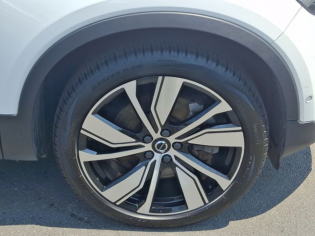 2022 Volvo XC40 Recharge Pure Electric P8 Ultimate